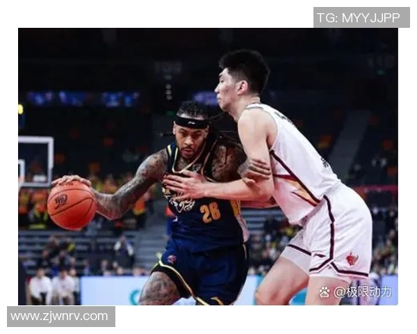 CBA广东队与山东队激战正酣比分悬念不断精彩瞬间回顾 CBA广东队与山东队激战正酣比分悬念不断精彩瞬间回顾